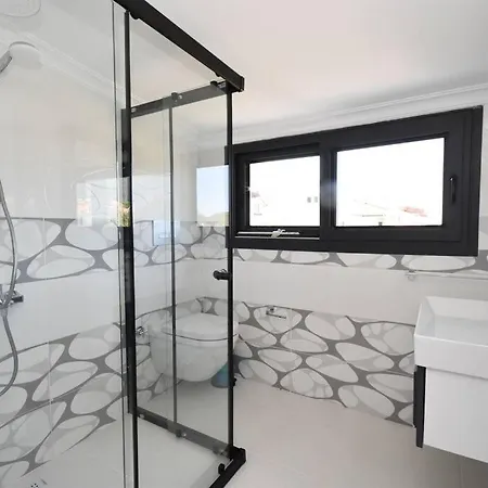 Villa Nurten Oeluedeniz'e Yakin