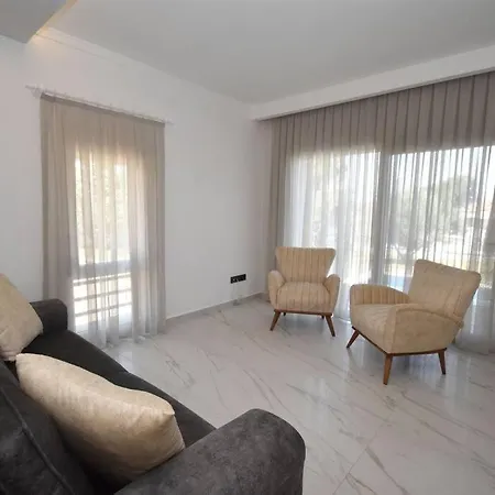 Nurten Oeluedeniz'e Yakin Villa *