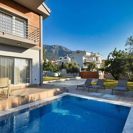 Villa Nurten Oeluedeniz'E Yakin Villa * Fethiye
